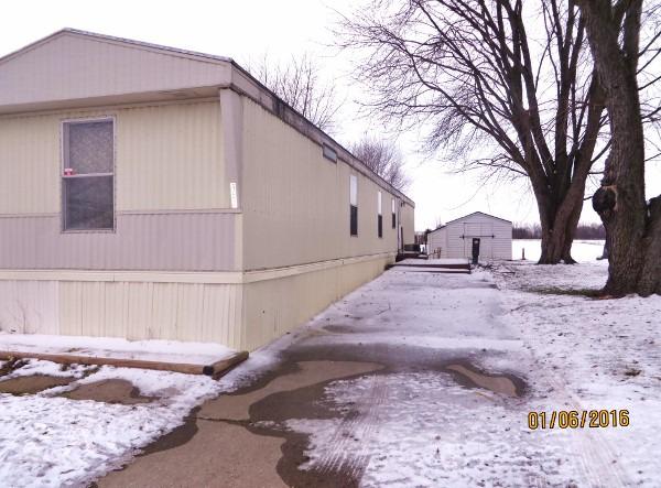 16 W Wasson Rd. #157, Amboy, IL 61310