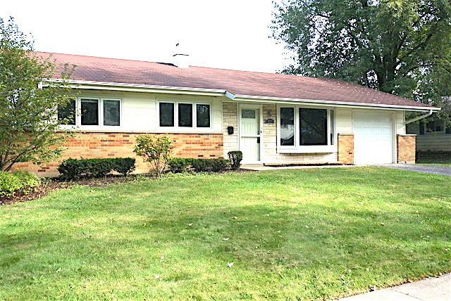 620 Hillcrest Blvd., Hoffman Estates, IL 60169