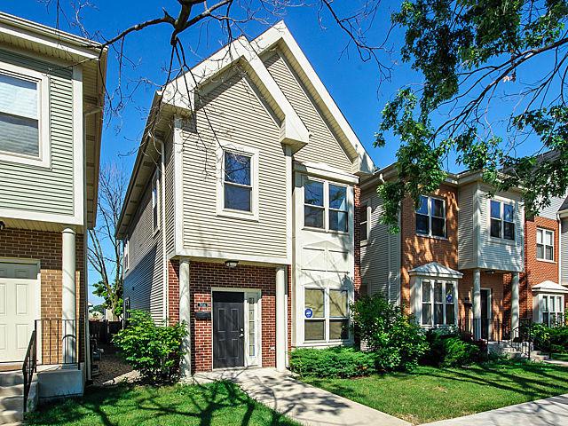 7416 S Rockwell St., Chicago, IL 60629