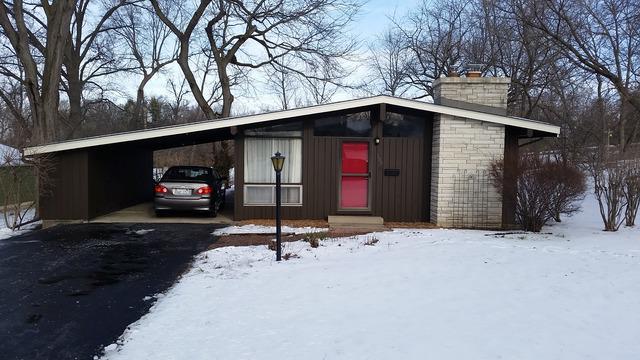 109 Long Ave., North Aurora, IL 60542