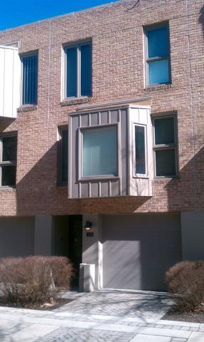 124 Frank Lloyd Wright Ln., Oak Park, IL 60302