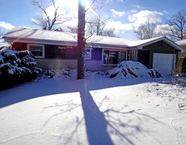 17863 W Greentree Rd., Grayslake, IL 60030