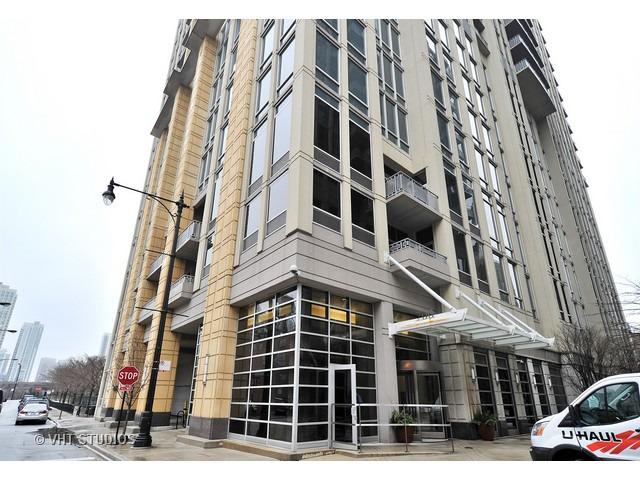 700 N Larrabee St. #1605, Chicago, IL 60654