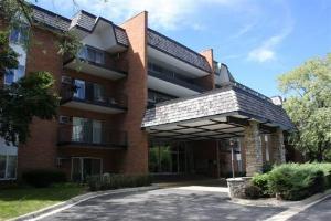 4225 Saratoga Ave. #408B, Downers Grove, IL 60515