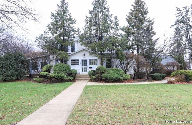 832 Maple Ave., Downers Grove, IL 60515