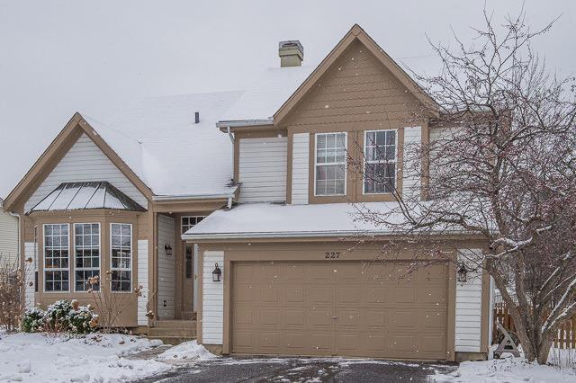 227 Shawnee Cir., Bartlett, IL 60103