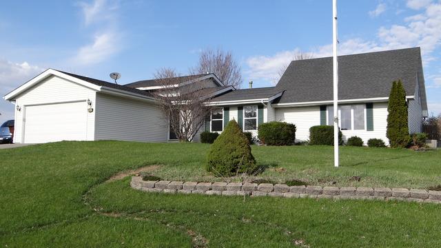 9867 Highstone Dr., Roscoe, IL 61073