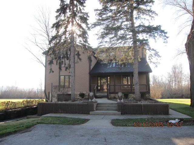 27875 W Lake Shore Dr., Spring Grove, IL 60081