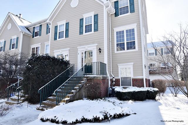 2414 Courtyard Cir. #1, Aurora, IL 60506