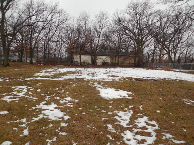 10058 S 86th Ct., Palos Hills, IL 60465