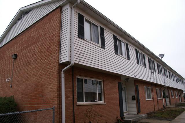 1321 Monomoy St. #B, Aurora, IL 60506