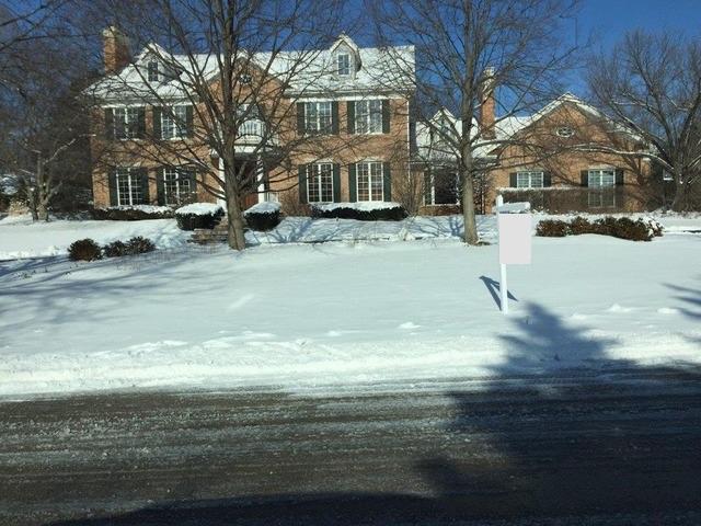 1 Hidden Lake Dr., Burr Ridge, IL 60527