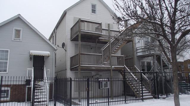 8806 S Escanaba Ave., Chicago, IL 60617