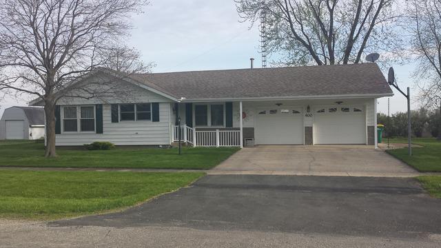 400 Elm St., Kinsman, IL 60437