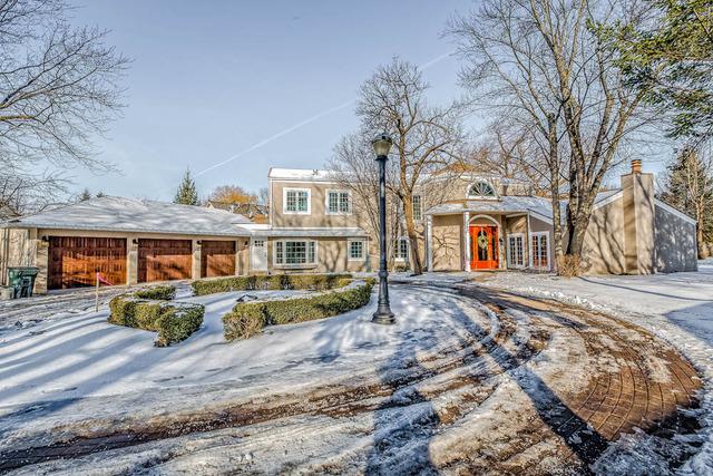 669 Dundee Rd., Glencoe, IL 60022