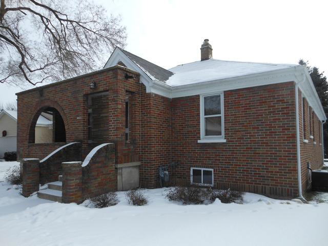 443 Illinois St., East Dundee, IL 60118