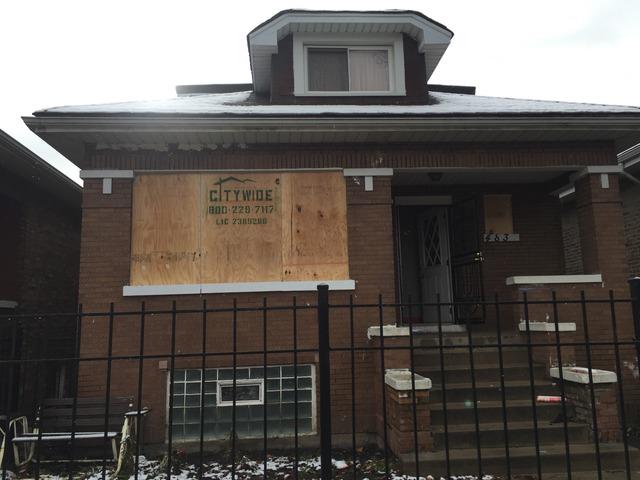 4837 W Thomas St., Chicago, IL 60651