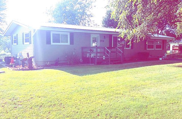 1714 S Hawthorne Rd., Streator, IL 61364