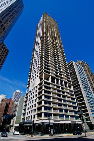 1000 N Lake Shore Plz. #52A, Chicago, IL 60611