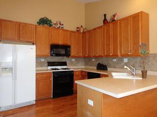 8212 Sierra Woods Ct., Carpentersville, IL 60110