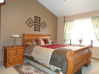 8212 Sierra Woods Ct., Carpentersville, IL 60110