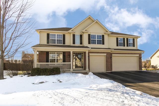 1500 Rolling Hills Dr., Crystal Lake, IL 60014