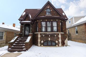 3238 W 66th St., Chicago, IL 60629