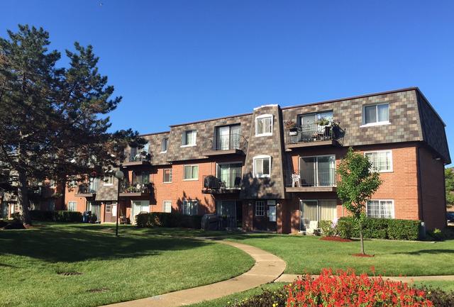 9370 Bay Colony Dr. #3N, Des Plaines, IL 60016