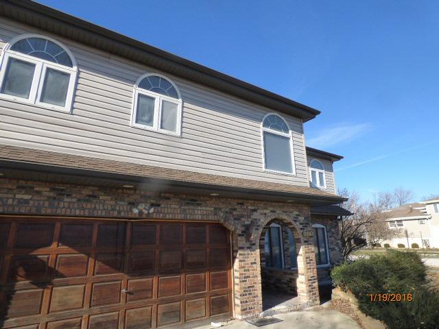 9400 S 69th Ct., Oak Lawn, IL 60453