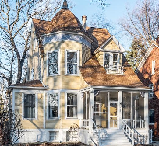 244 Laurel Ave., Wilmette, IL 60091