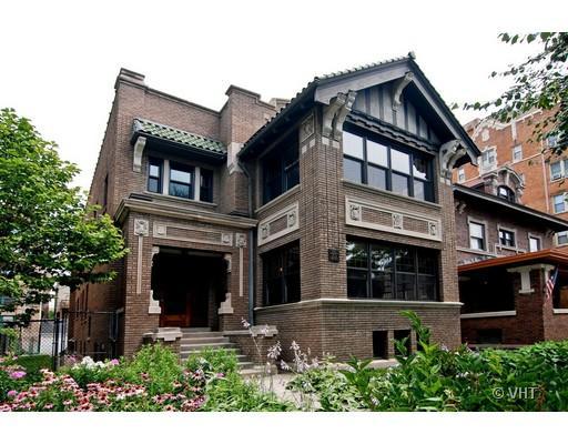4529 N Malden St., Chicago, IL 60640
