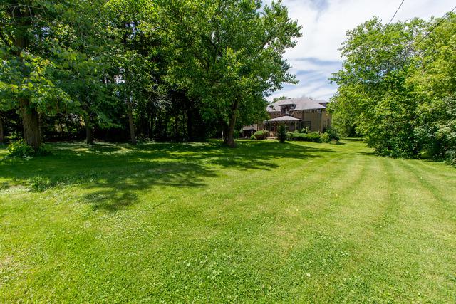 314 N Grant St., Westmont, IL 60559