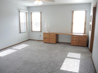 1718 Deer Run Dr., Montgomery, IL 60538