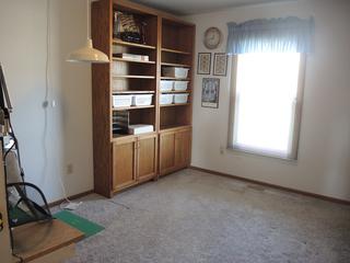 1718 Deer Run Dr., Montgomery, IL 60538