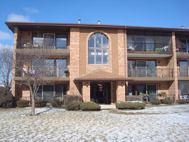 11110 Heritage Dr. #2C, Palos Hills, IL 60465