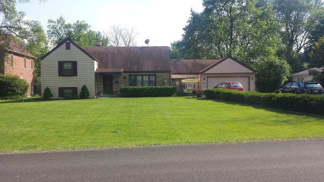1851 Beechnut Rd., Northbrook, IL 60062