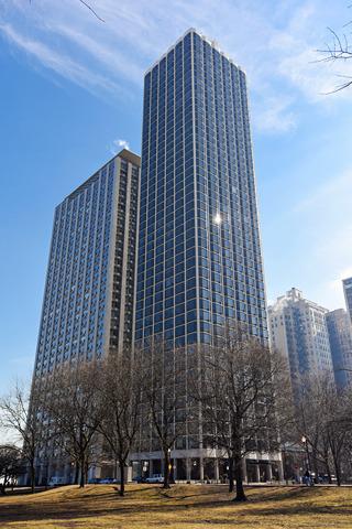 1555 N Astor St. #21SE, Chicago, IL 60610