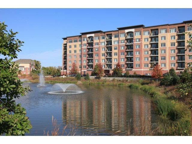 1199 E Port Clinton Rd. #405, Vernon Hills, IL 60061