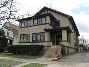 40 N Spring Ave., La Grange, IL 60525