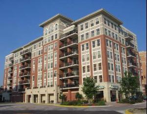 656 Pearson St. #402, Des Plaines, IL 60016