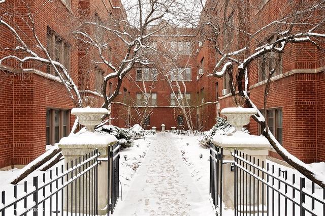 1323 W Addison St. #1B, Chicago, IL 60613