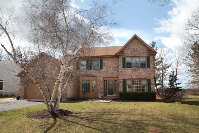 7004 Bennington Dr., Gurnee, IL 60031