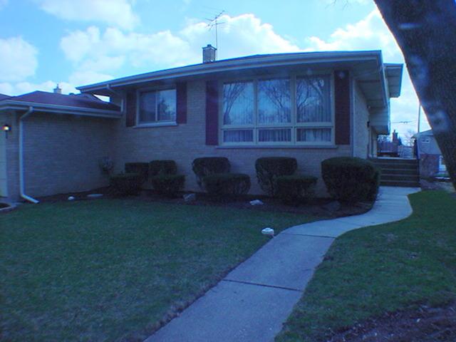 451 Debra Dr., Des Plaines, IL 60016