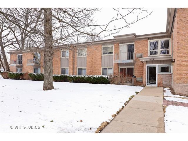 400 Green Bay Rd. #201, Glencoe, IL 60022