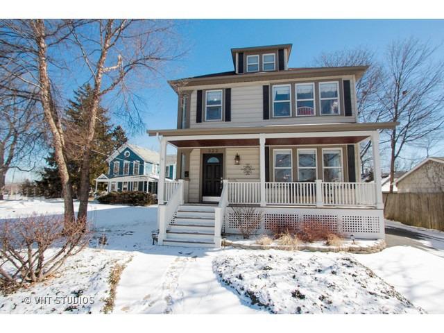 322 Brainerd Ave., Libertyville, IL 60048