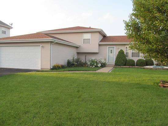 918 Redwood Dr., Elwood, IL 60421