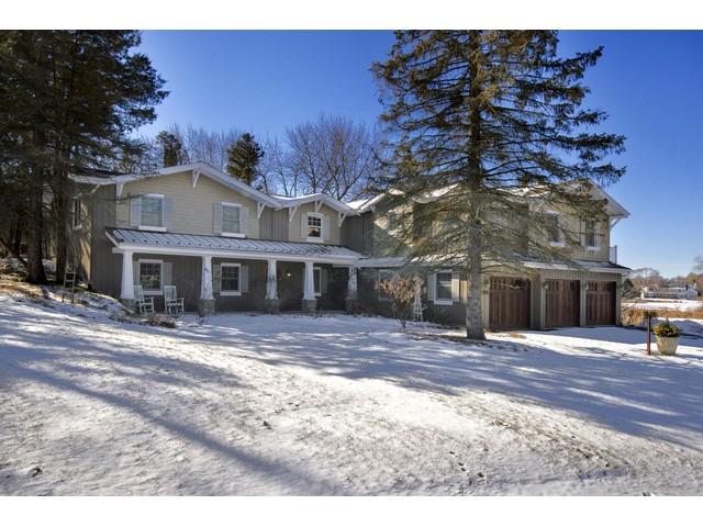 25301 W Lake Shore Dr., Barrington, IL 60010