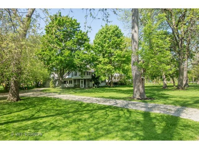 109 Beachway Dr., Fox River Grove, IL 60021