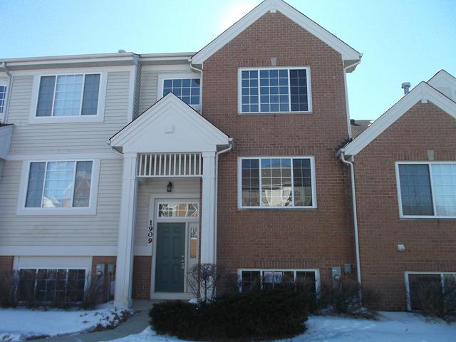 1909 Concord Dr., Mchenry, IL 60050