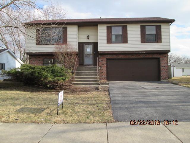 3095 Fox Hill Rd., Aurora, IL 60504